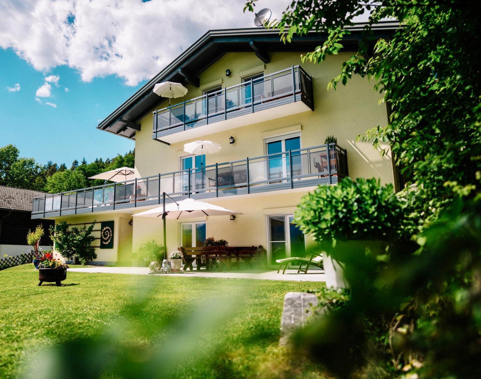 Schwalbennest Velden Daire Velden am Wörthersee Dış mekan fotoğraf